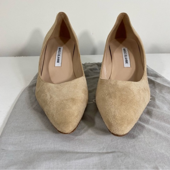 Manolo Blahnik Srila Suede Low-Heel Pump Nude Beige Tan Kitten Heel 40 - Picture 6 of 8